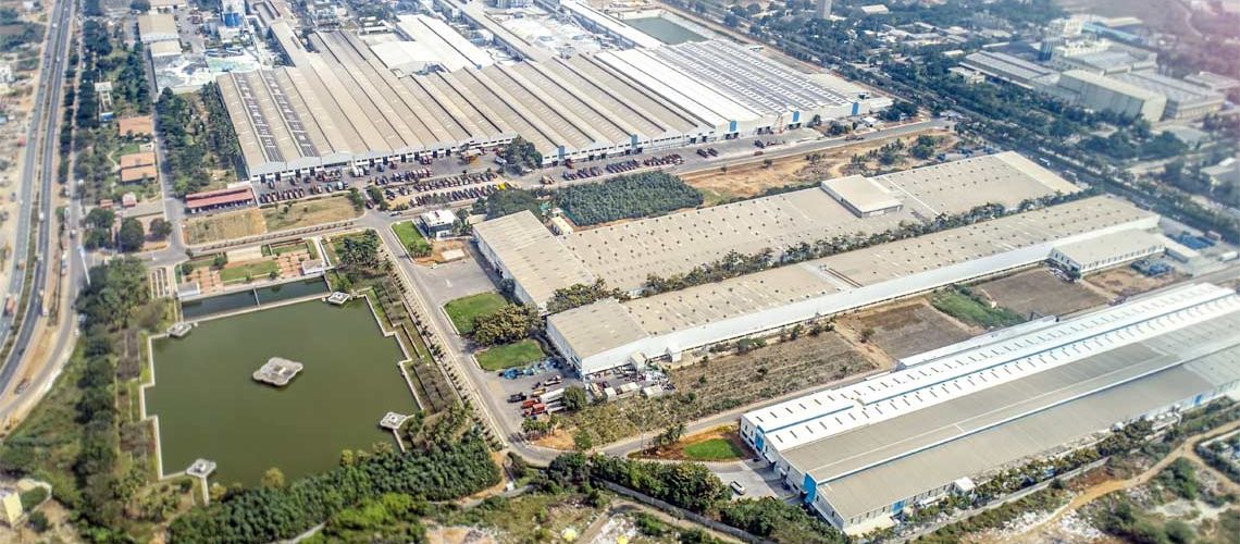 Saint-Gobain poursuit son développement en Inde et inaugure une cinquième usine de fabrication de verre plat