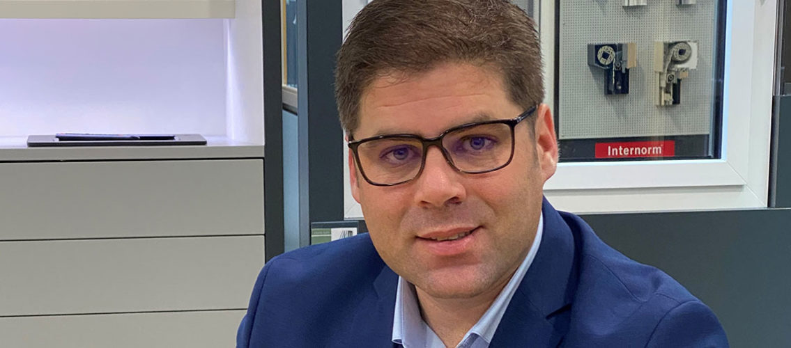 Interview de Maxime Picard : "La production de fenêtres et portes Internorm se poursuit : pourquoi et comment ?"