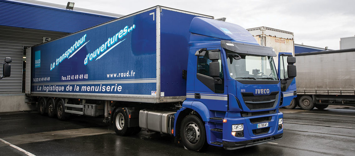 Mousset accélère ses investissements pour le transport des menuiseries