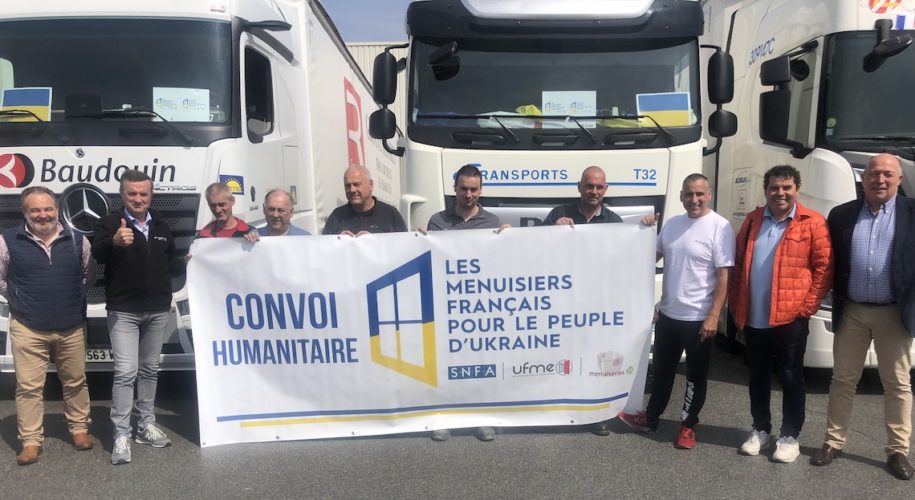 Départ pour la frontière ukrainienne des six camions des Menuisiers Français pour le Peuple d'Ukraine