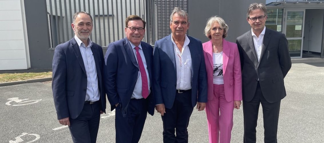 Coralium : les familles Corre et Liébot créent le premier site français capable de trier et fondre tous les types de déchet d’aluminium
