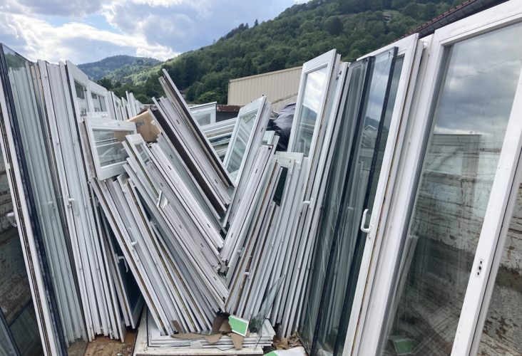 Pando Recyclage inaugure son nouveau centre de démantèlement de menuiseries en fin de vie
