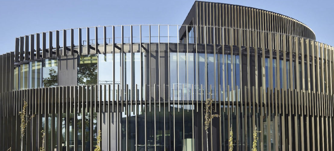 Le SNFA complète la donnée environnementale disponible pour les façades avec ses propres FDES collectives Brise-soleil